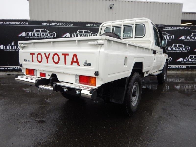 <a href='https://www.autoredo.com/fr/segment/vehicules/pick-up/' title='Export Pick-up'>Pick-up</a> Toyota Land Cruiser VDJ79
