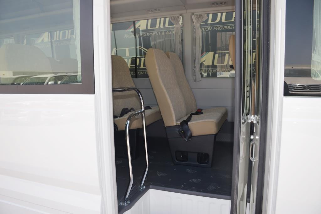 <a href='https://www.autoredo.com/en/segment/vehicles/bus-minibus/' title='Export Bus & Minibus'>Bus & Minibus</a> Toyota Coaster