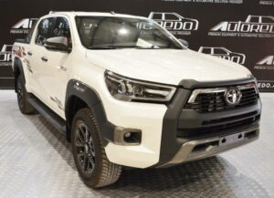 TOYOTA HILUX 2.8 ADVENTURE DOUBLE CABIN TURBO DIESEL AT 4WD 21YM
