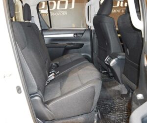 TOYOTA HILUX 4WD DOUBLE CABIN 2.4 GLX T.DSL AT WB 2021YM