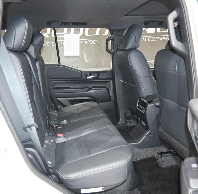 <a href='https://www.autoredo.com/en/segment/listings/popular/' title='Export Popular'>Popular</a>, <a href='https://www.autoredo.com/en/segment/vehicles/suv-4wd/' title='Export SUV & 4WD'>SUV & 4WD</a> TOYOTA LAND CRUISER PRADO